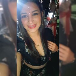 Laura Campos Photo 43