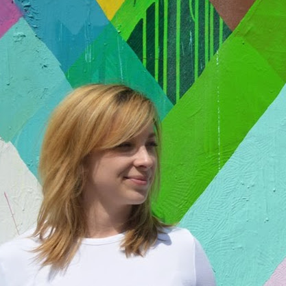 Elizabeth Barrett Photo 40