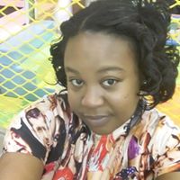 Amanda Bray Photo 42