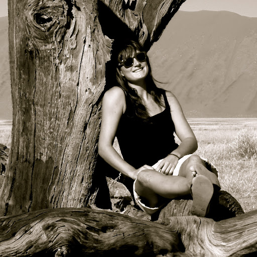 Julia Conrad Photo 9
