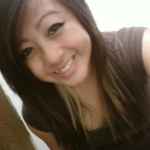 Elizabeth Vang Photo 9