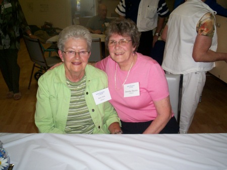 Betty Kelly Photo 33