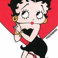 Christine Stapleton Photo 16