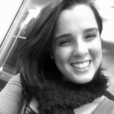 Katelyn Elliott Photo 17