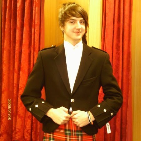 James Hewitt Photo 36