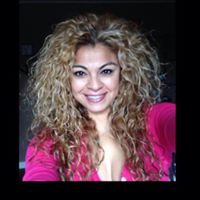 Caroline Alvarado Photo 19