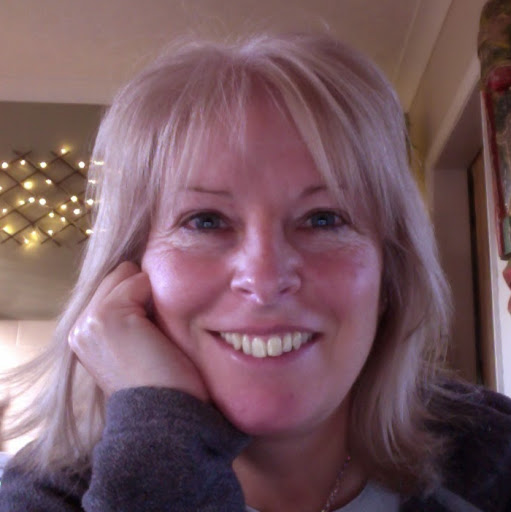 Debbie Wellington Photo 6