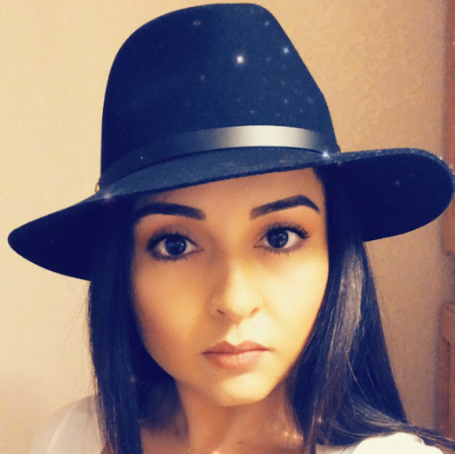 Ana Escobedo Photo 19