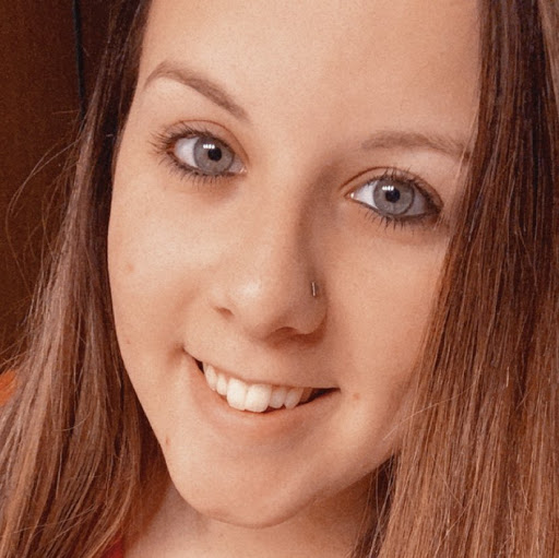 Katie Travis Photo 10