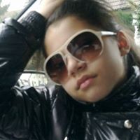 Nadia Hosseini Photo 4