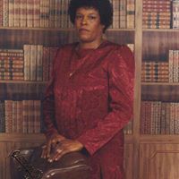 Maxine Austin Photo 8