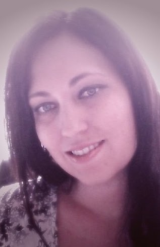 Sheena Collins Photo 1