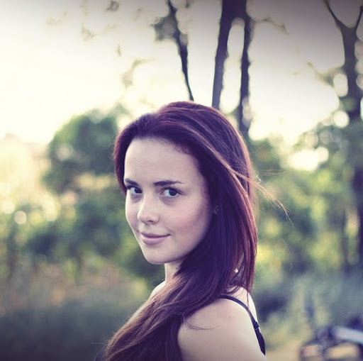 Stefanie Huber Photo 7