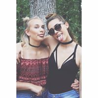 Elizabeth Grimes Photo 22