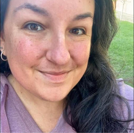 Michelle Everson Photo 26