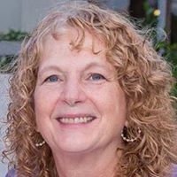 Elizabeth Wendt Photo 15