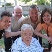 Anne Bloom Photo 23