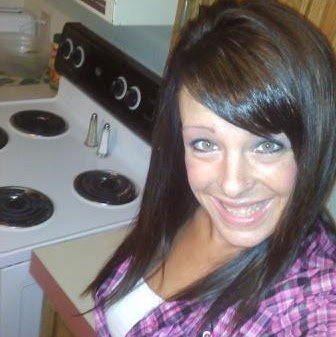 Angela Laird Photo 27