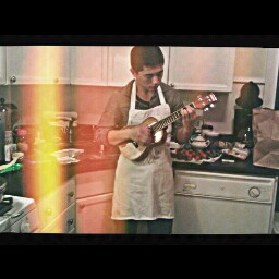 Russell Kates Photo 13