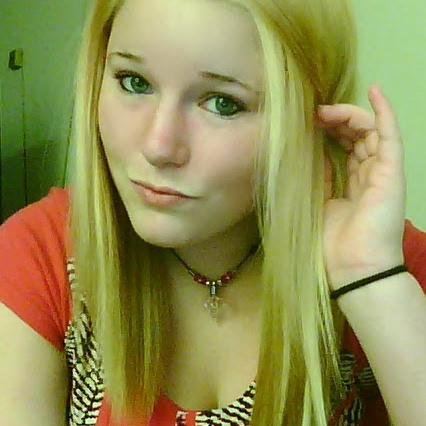 Danielle Metzger Photo 8