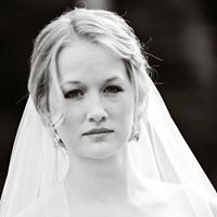 Laura Upton Photo 14