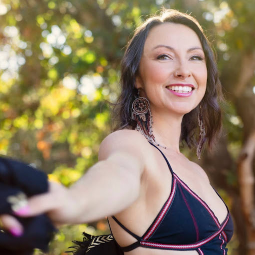 Robin Rivera Photo 20