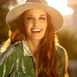 Christine Gentry Photo 20