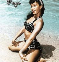 Susan Lennon Photo 14