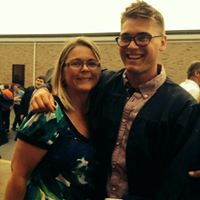 Leigh Hubbard Photo 26