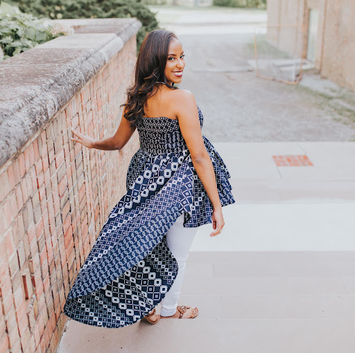 Danielle Callaway Photo 15