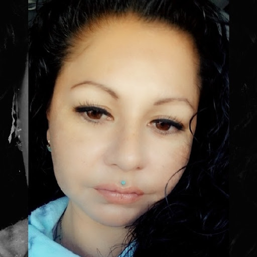 Stephanie Duron Photo 2