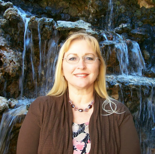 Teresa Helmes Photo 1