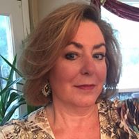 Elizabeth Gill Photo 23