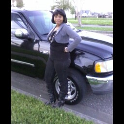 Lorena Jones Photo 8