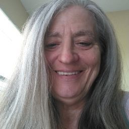Lynda Kelly Photo 35