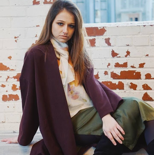 Sarah Schroeder Photo 15