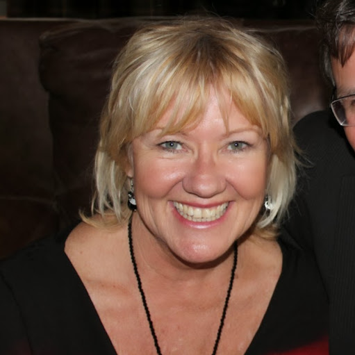Kathy Hudson Photo 18
