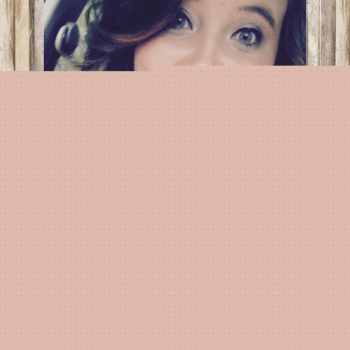 Katelyn Roberts Photo 17