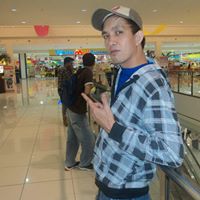 Christopher Delacruz Photo 15