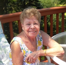 Robyn Sullivan Photo 18