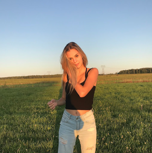 Victoria Gendron Photo 5