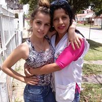 Justina Gomez Photo 14