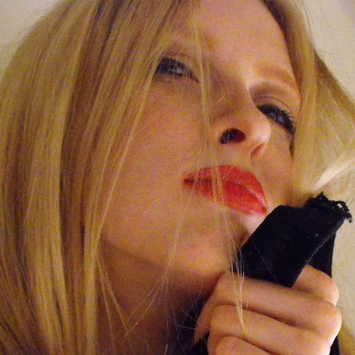 Jessica Bell Photo 53