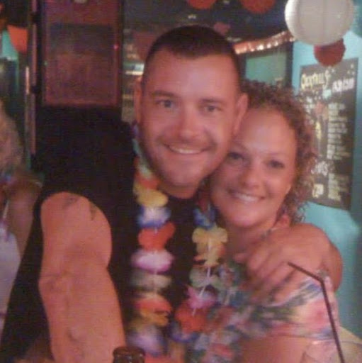 Vicki Barrett Photo 36