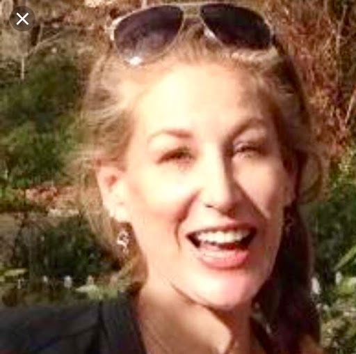 Ellen Hunter Photo 9