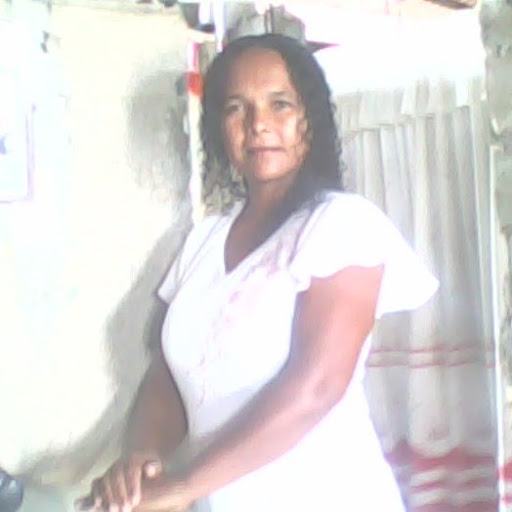 Elizabeth Mojica Photo 8