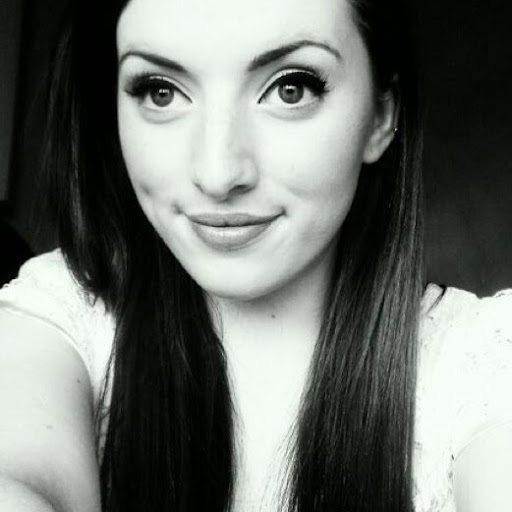 Rebecca O'Neill Photo 18