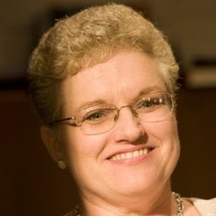 Sandra Holmes Photo 36