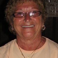 Elizabeth Healy Photo 23