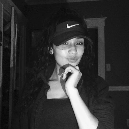 Erica Lopez Photo 17